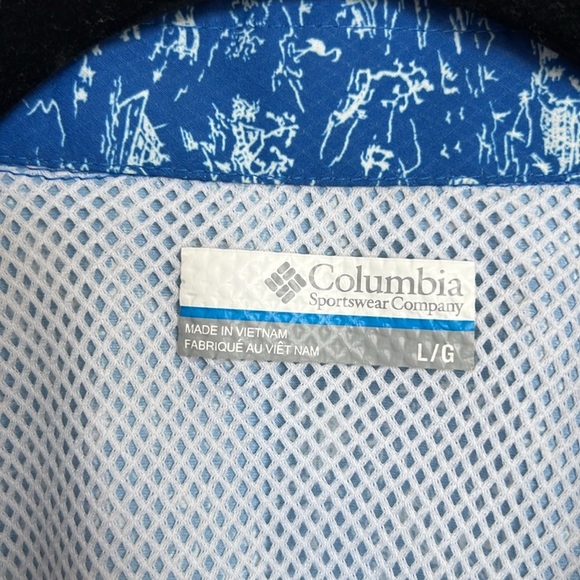 Columbia Men's PFG Blue Boat Print Button Down Shirt - Picture 3 of 8